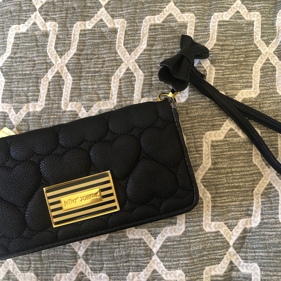 Really cute Betsy Johnson wristlet. - Picture 1 of 7